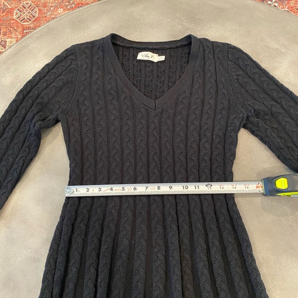 Women’s black sweater dress size small. - Picture 5 of 9